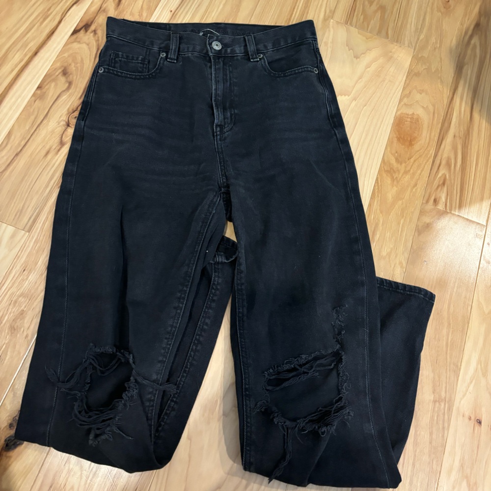 Black mom jeans